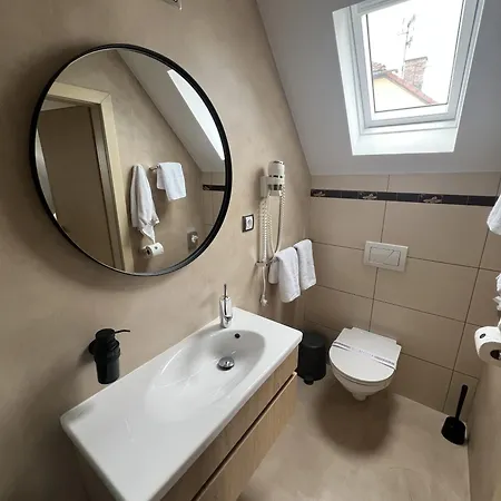 Konukevi U Hradku Superior 4*