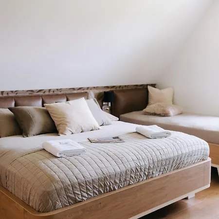 Konukevi U Hradku Superior 4*